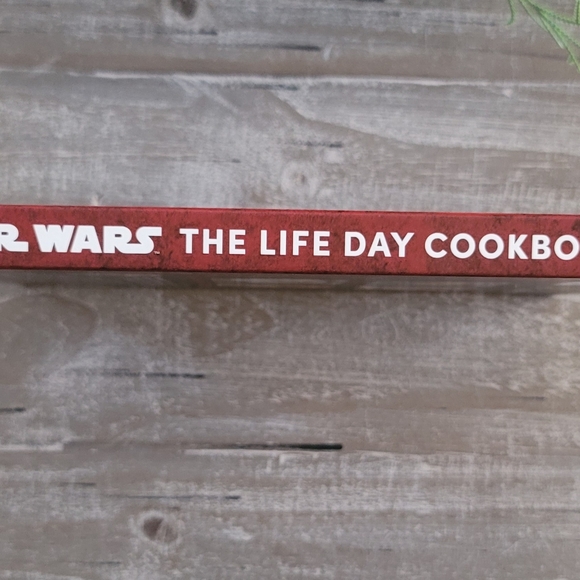 Star Wars The Life Day Cookbook Hardcover Official Holiday Recipes From A Galaxy - Picture 4 of 14